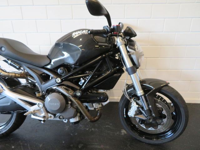 ducati - monster-696