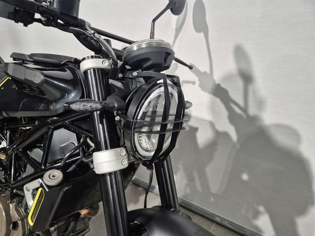 husqvarna - svartpilen-401