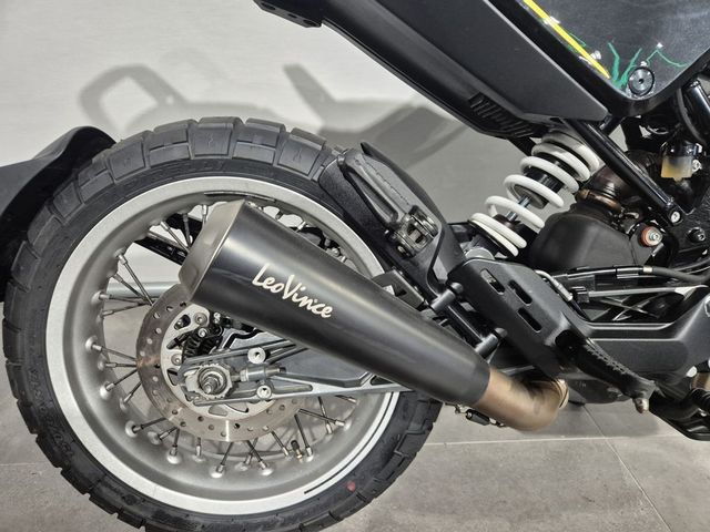 husqvarna - svartpilen-401