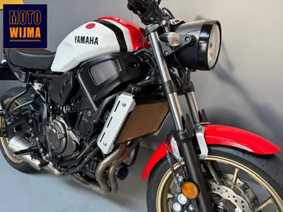 YAMAHA XSR 700 ABS – foto 4