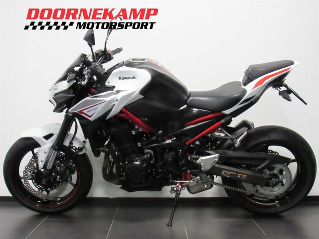 kawasaki - z900