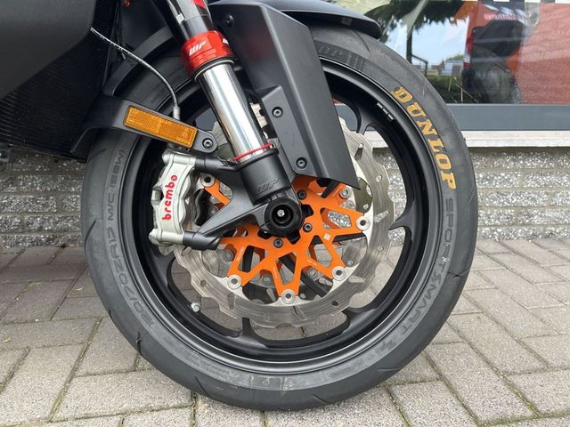 ktm - 1390-super-duke-r