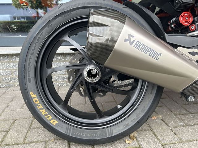 ktm - 1390-super-duke-r