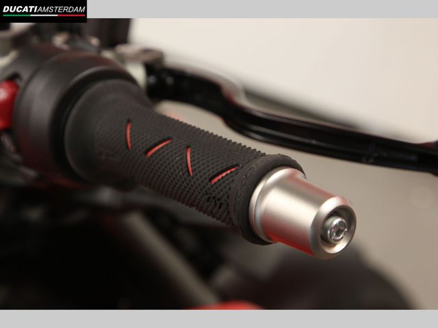 ducati - streetfighter-v4