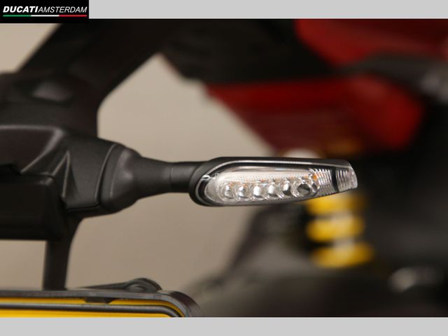 ducati - streetfighter-v4