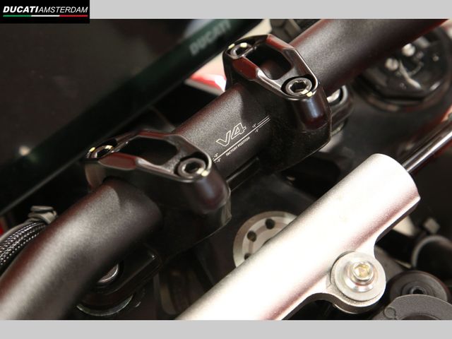 ducati - streetfighter-v4