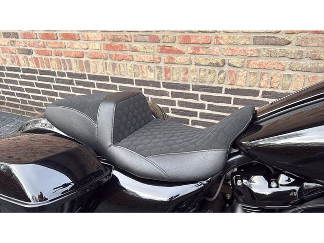 harley-davidson - cvo-street-glide