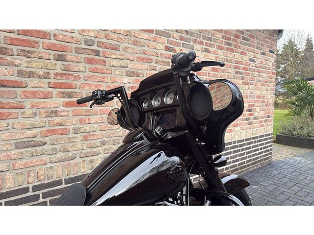 harley-davidson - cvo-street-glide