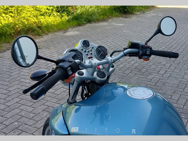 bmw - r-1150-r