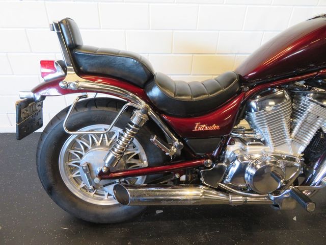 suzuki - vs-700-intruder