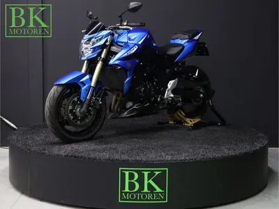 SUZUKI GSR 750 A – foto 2