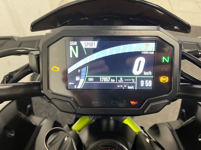 kawasaki - z900