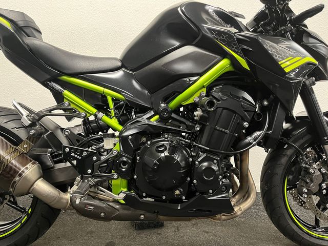 kawasaki - z900