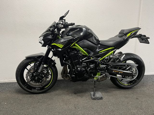 kawasaki - z900