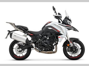 Benelli TRK 702 2025 nieuw