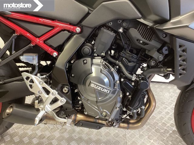 suzuki - gsx-8s