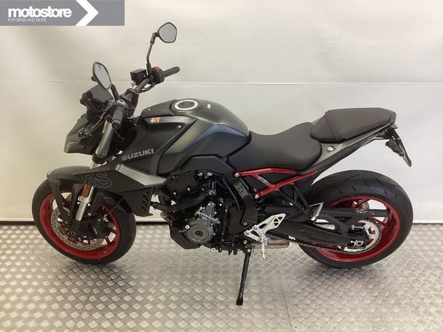 suzuki - gsx-8s