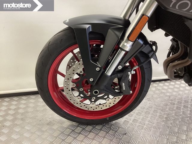 suzuki - gsx-8s