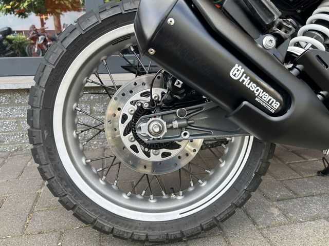 husqvarna - svartpilen-401