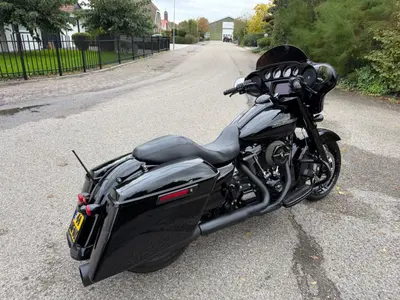 HARLEY-DAVIDSON STREET GLIDE SPECIAL FLHXS – foto 3