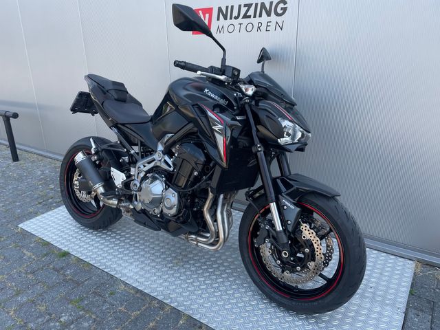 kawasaki - z900