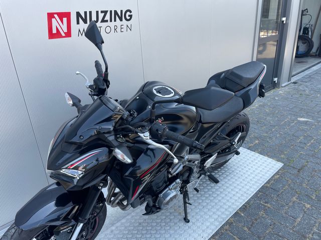 kawasaki - z900