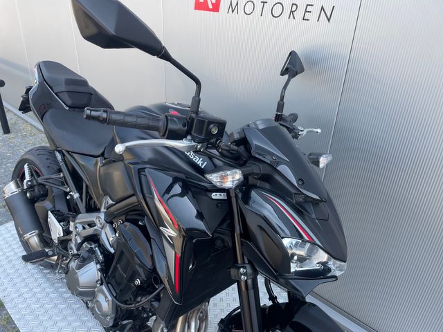 kawasaki - z900
