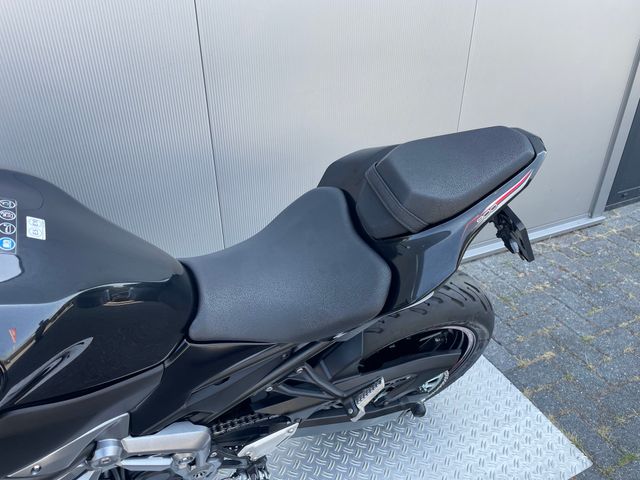 kawasaki - z900