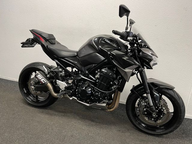 kawasaki - z900