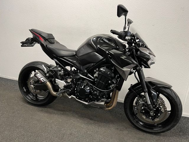 kawasaki - z900