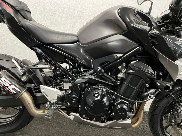 kawasaki - z900