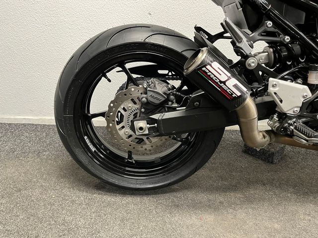 kawasaki - z900