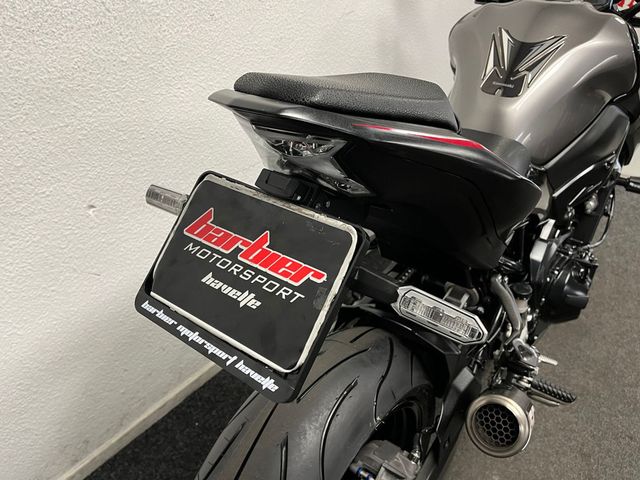 kawasaki - z900