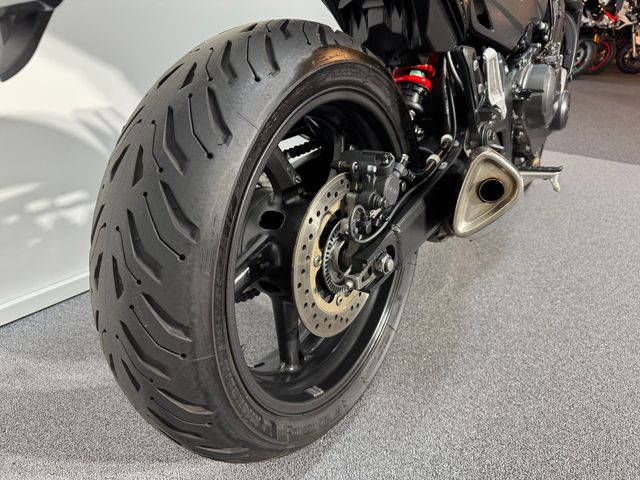 honda - cb-600-f-hornet-c-abs