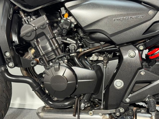 honda - cb-600-f-hornet-c-abs