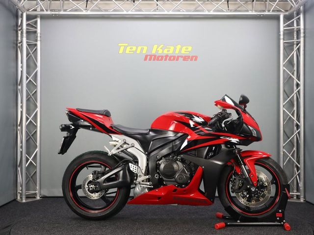 honda - cbr-600-rr