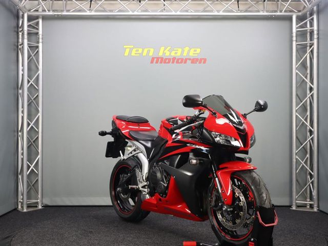 honda - cbr-600-rr
