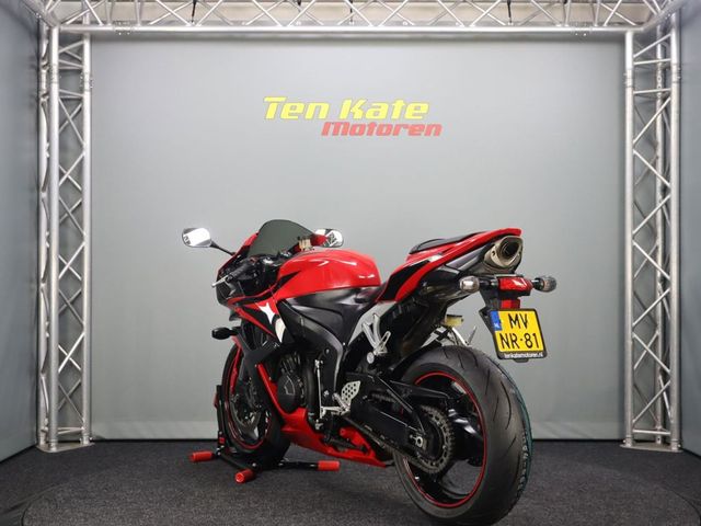 honda - cbr-600-rr
