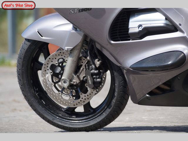 honda - st-1300-pan-european