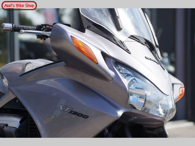 honda - st-1300-pan-european