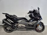 KYMCO AK 550