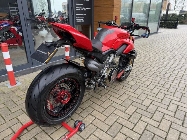 ducati - streetfighter-v4s