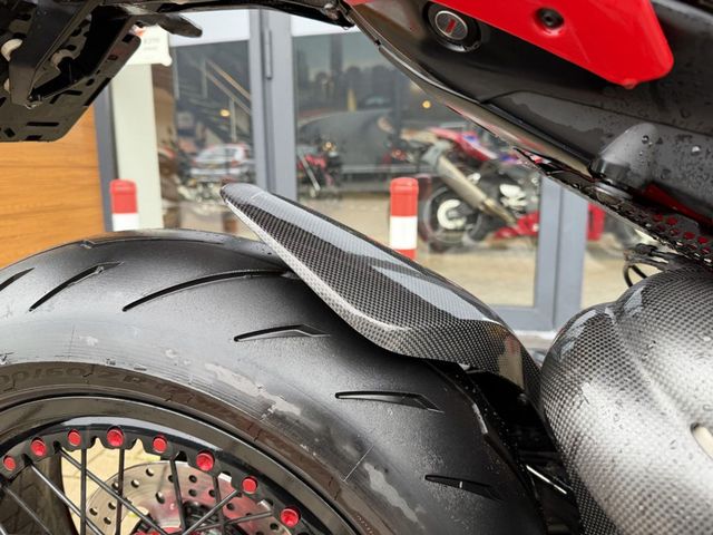 ducati - streetfighter-v4s