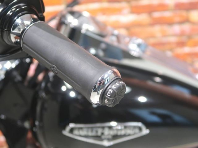 harley-davidson - road-king-classic-flhrc