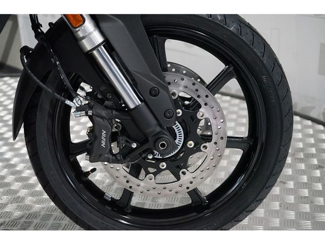 suzuki - v-strom-800