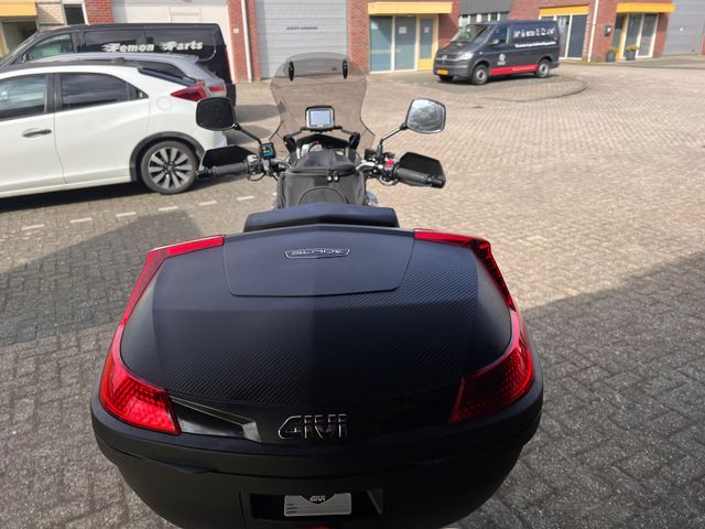 suzuki - v-strom-650