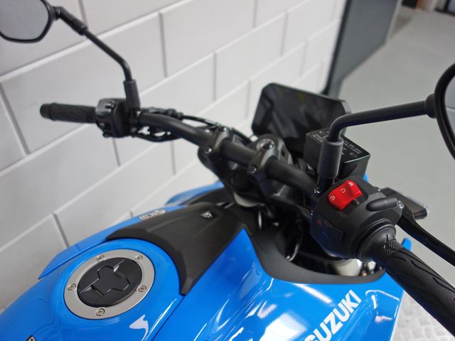 suzuki - gsx-8s