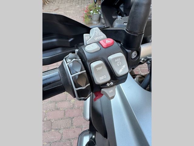 bmw - r-1200-gs-lc