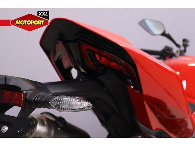 ducati - streetfighter-v2