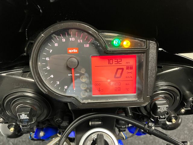 aprilia - tuono-1000-r